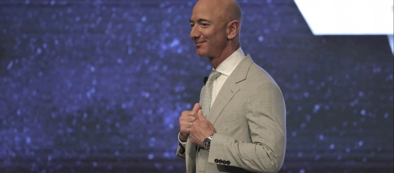 Ο Τζεφ Μπέζος για καλοκαιρινές διακοπές πάει στο...διάστημα!